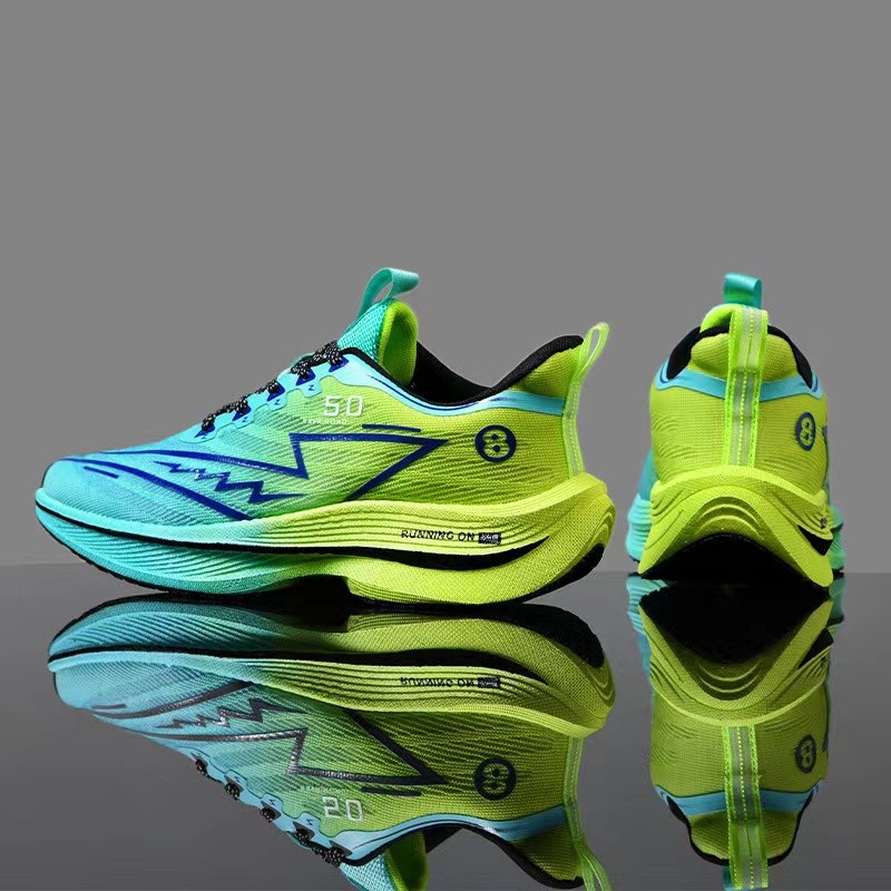 Tênis de corrida com placa de carbono, cor verde neon